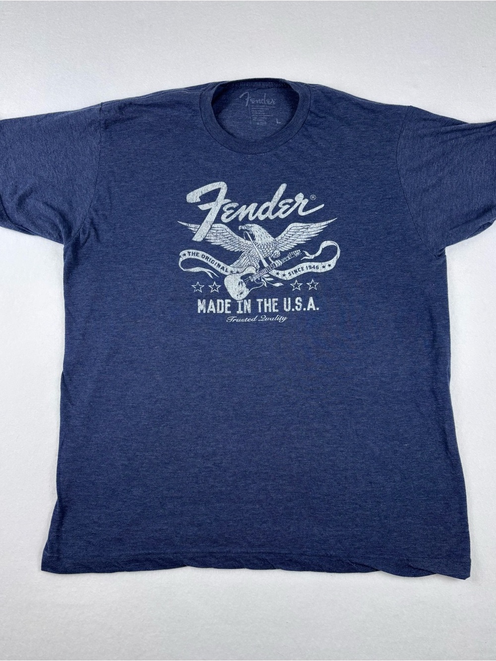 Fender Made in USA Eagle Guitar Graphic Navy Blue Rock Band T-Shirt Men’s L